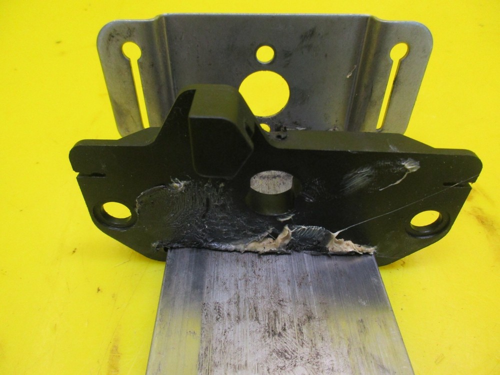 SEA DOO SEADOO SPEEDSTER CHALLENGER SPORTSTER WEEDLESS HANDLE SUPPORT BRACKET