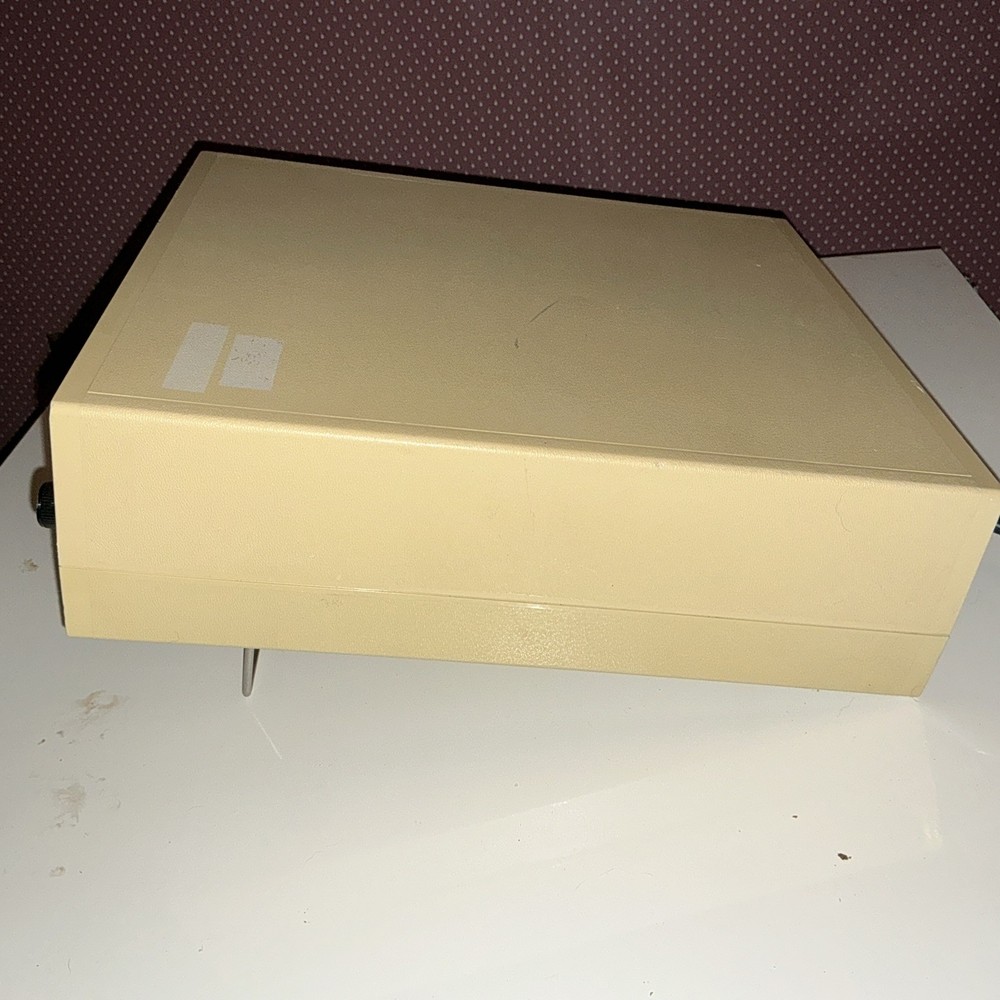 BK PRECISION 4011 - 5 MHZ FUNCTION GENERATOR