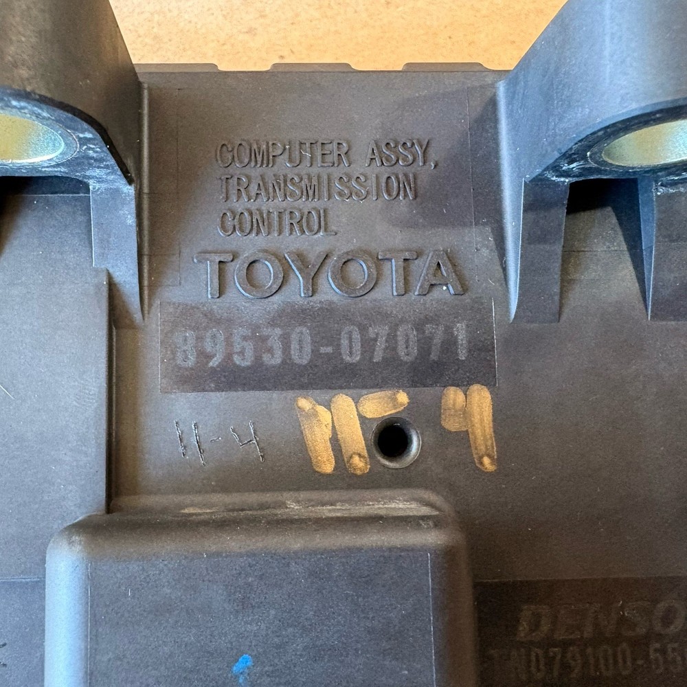 15 Toyota Avalon 3.5L Transmission Computer Control Module Unit TCU 89530-07071