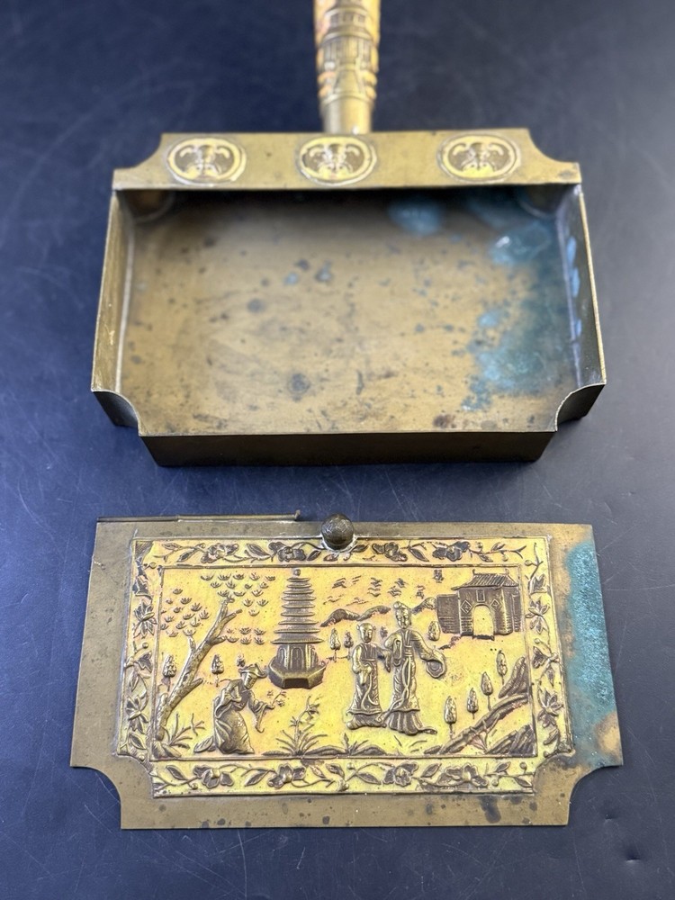 Vintage Brass Box With Handle Looks Broken Gs10