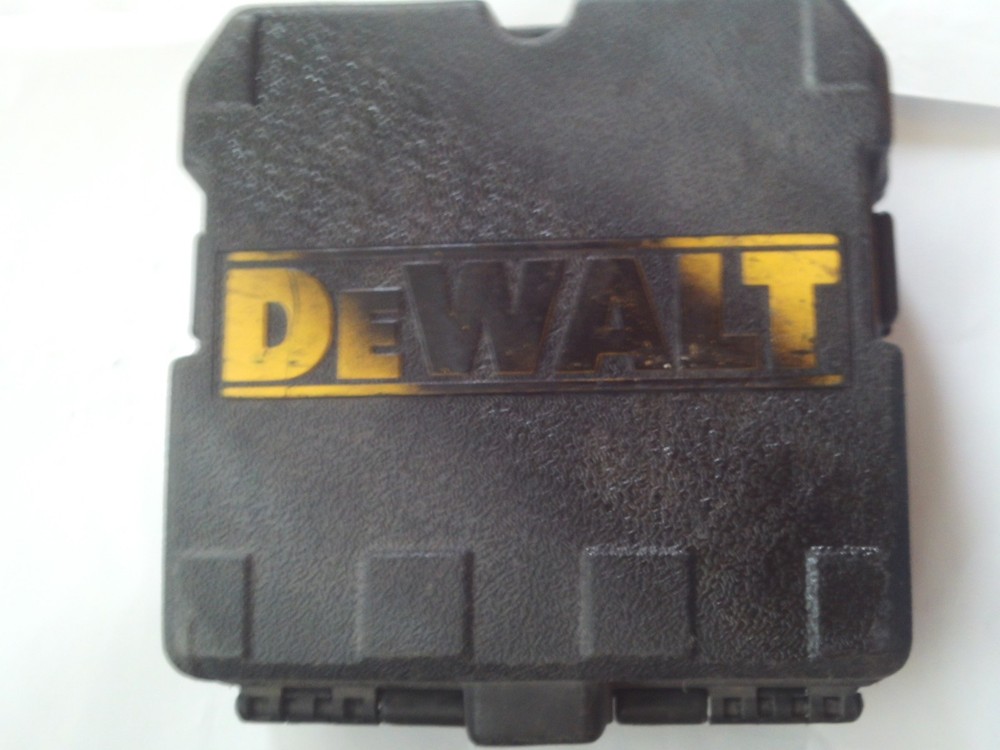 DeWalt DW083 3 Beam Laser Pointer Level, with Storage Case