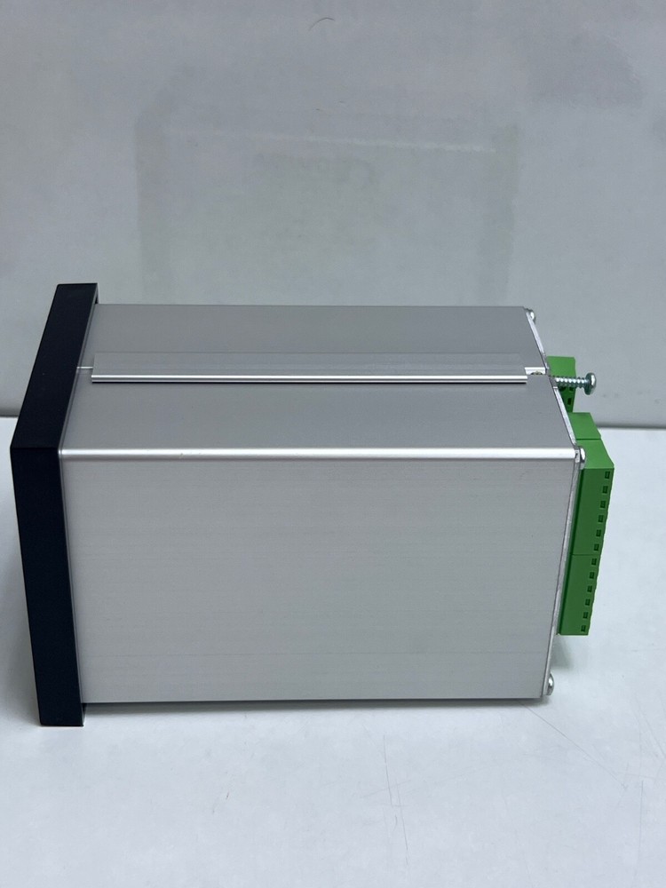 OMEGA CN606RTD3 TEMPERATURE CONTROLLER