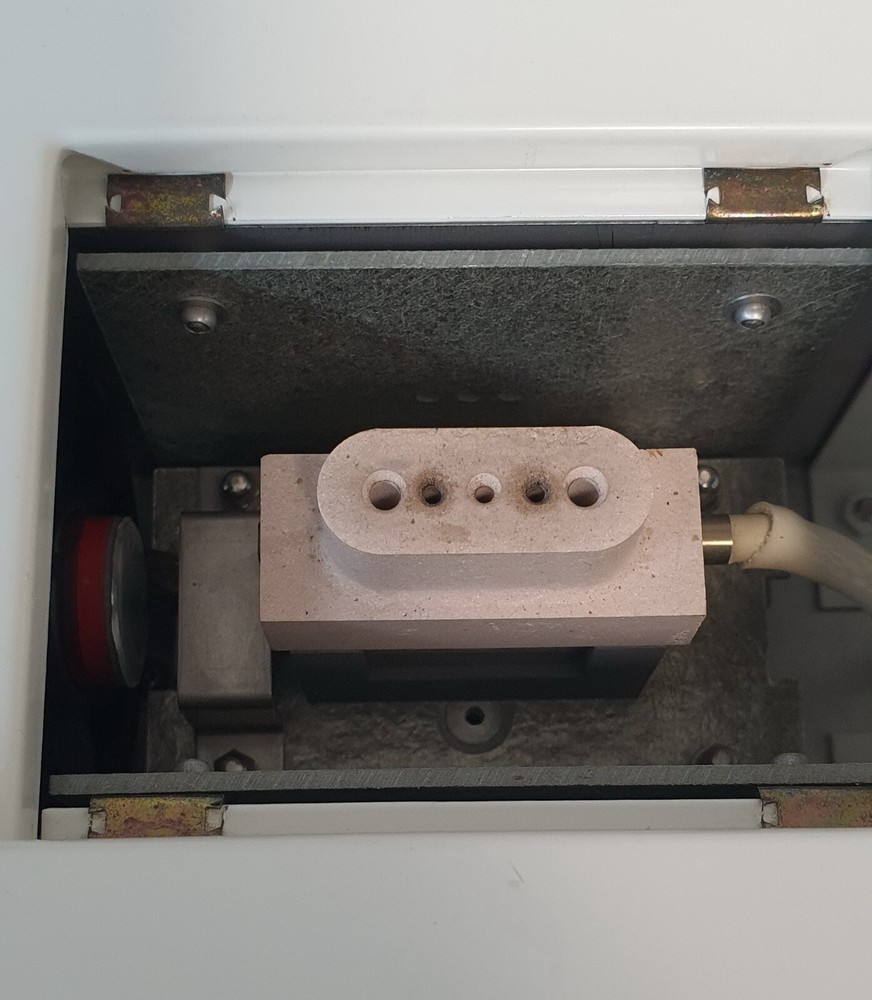 Buchi B-545 Melting point / Boiling point determination
