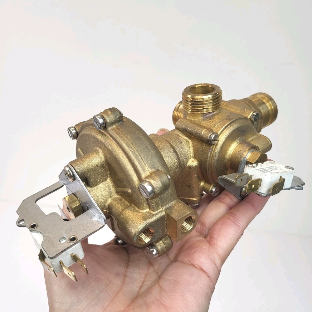 Baxi Combi 80E 80 Eco 105E 105HE Diverter Valve 7224344 248061 Genuine tankless