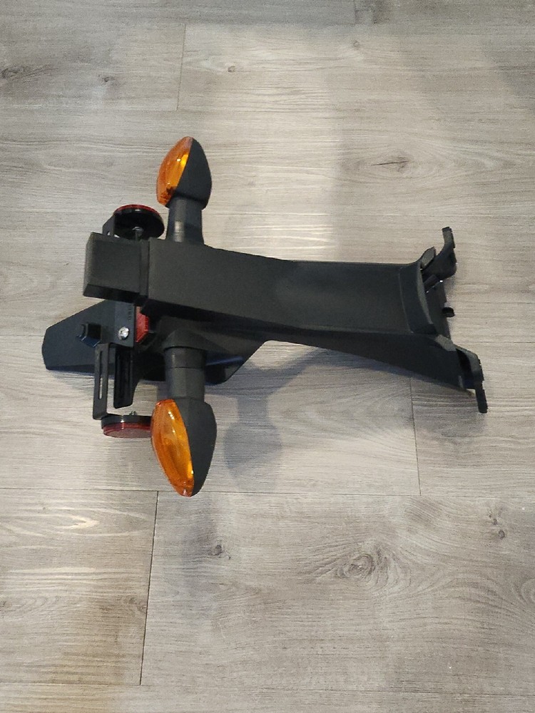 Suzuki GSXR 1000 2018 License Bracket