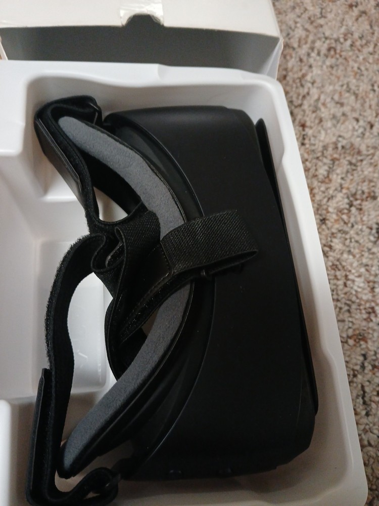 Samsung VR Virtual Reality Headset Oculus