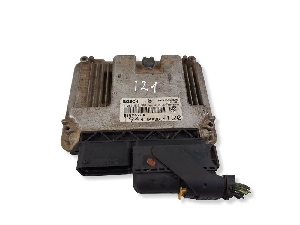 Fiat Croma 2007 Engine Control Module ECU 51804784 kW BVV623