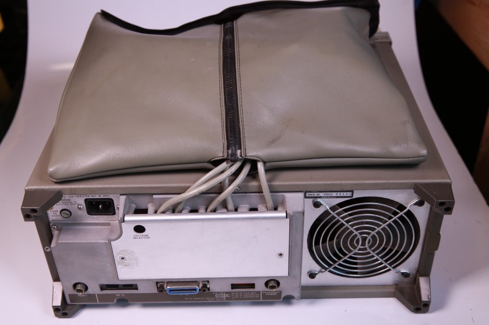 HP Hewlett Packard 1631D - Logic Analyzer w/ Accessories