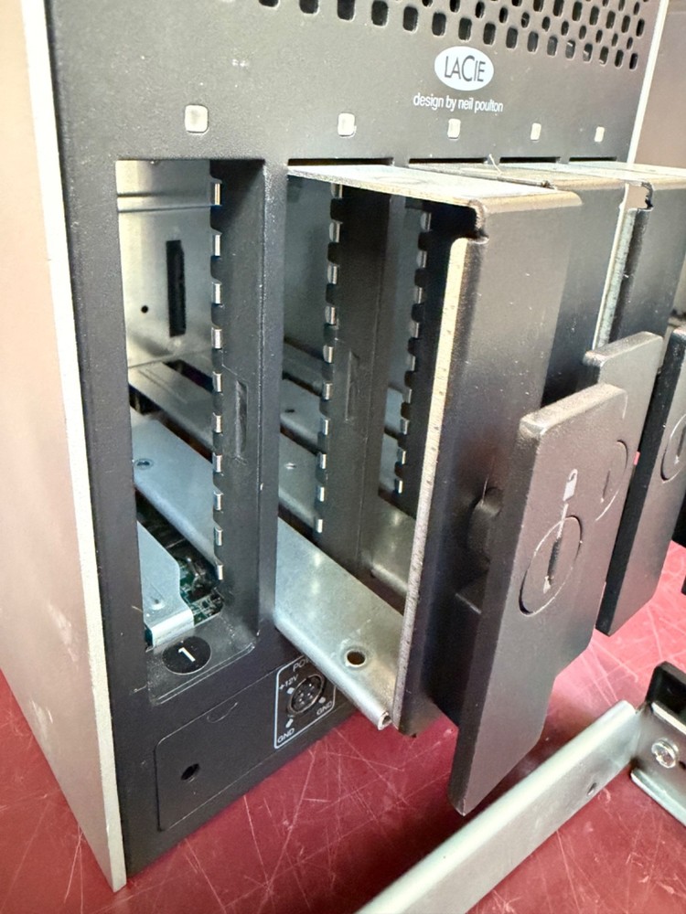 AS IS UNTESTED LaCie 5big 5-Bay Thunderbolt 2 RAID Array 5 - NO HDD