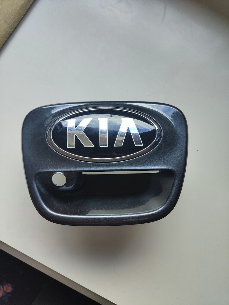 2017 kia rio tailgate boot handle