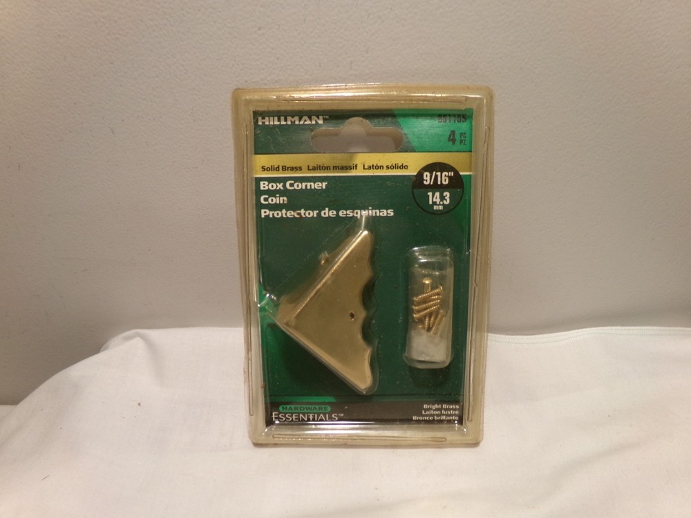 4 Hillman 9/16" Brass Box Corners