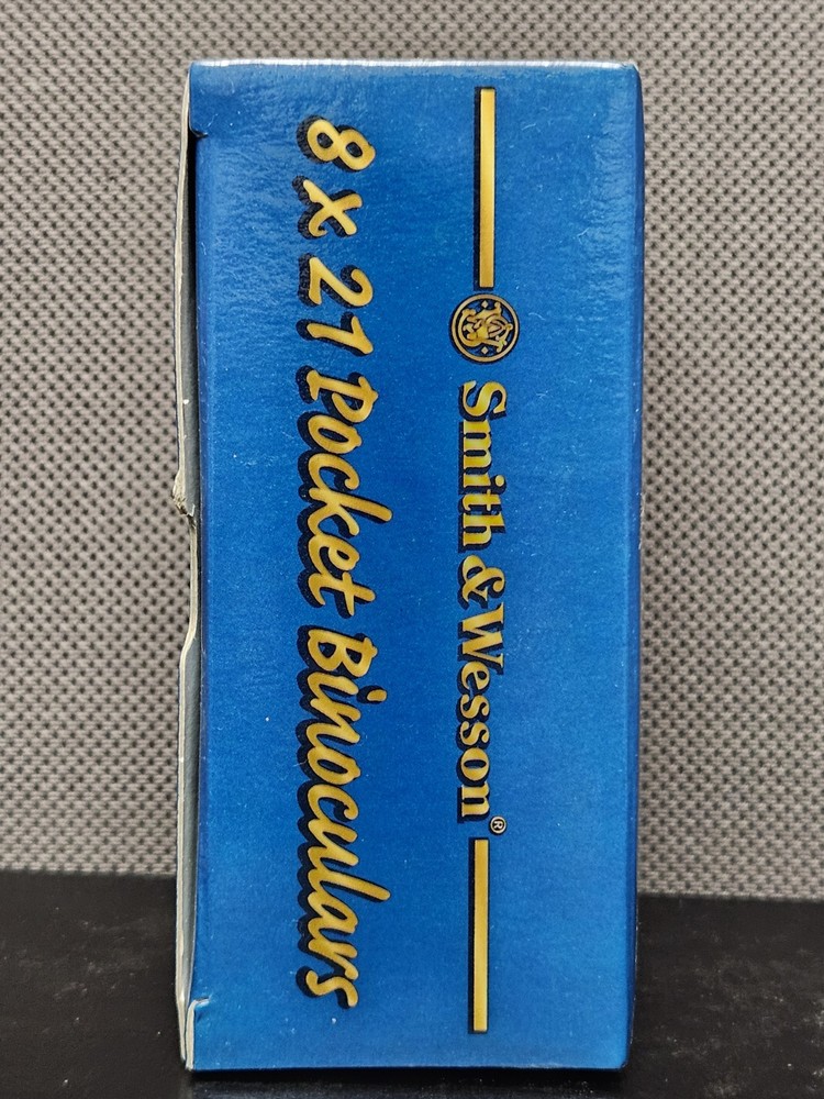 SMITH & WESSON COMPACT BINOCULARS IN ORIGINAL BOX