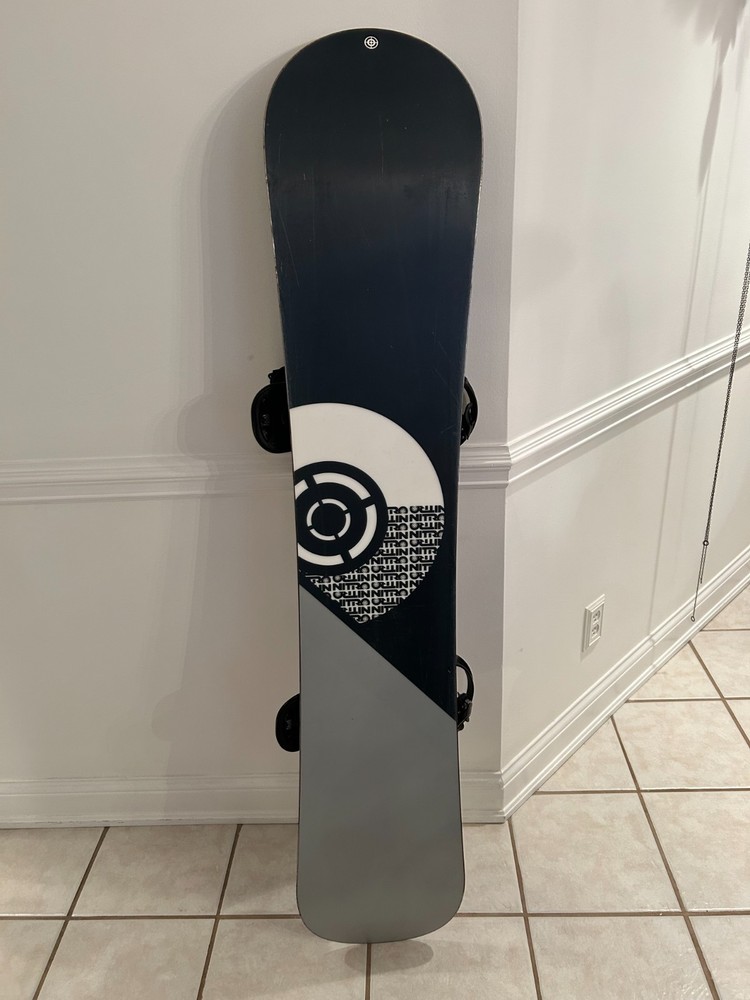 Nitro Target 158 Snowboard w/ bindings