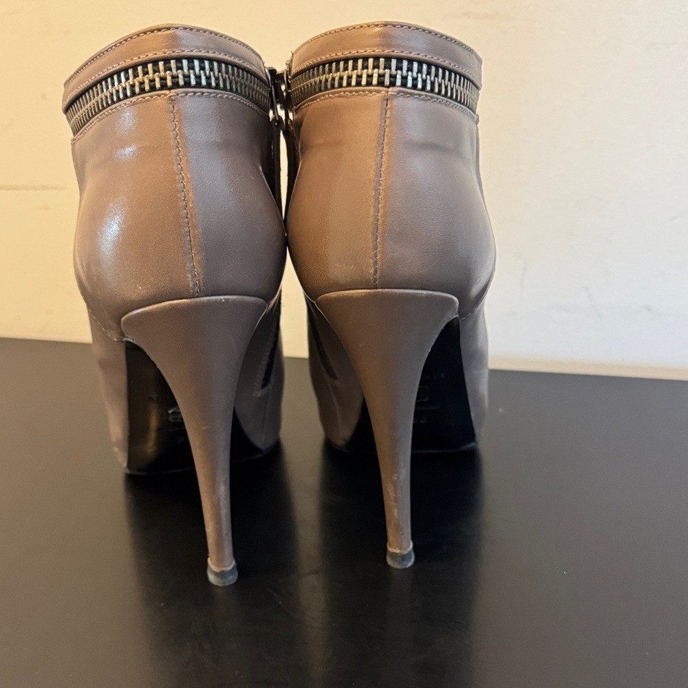 All Saints Chic Gray Heeled Ankle Boots