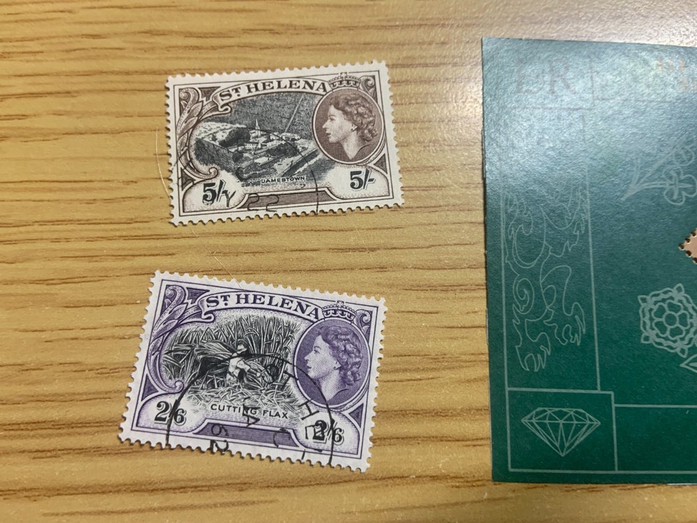 St Helena collection, catalogue £77 - Ref YO56 T