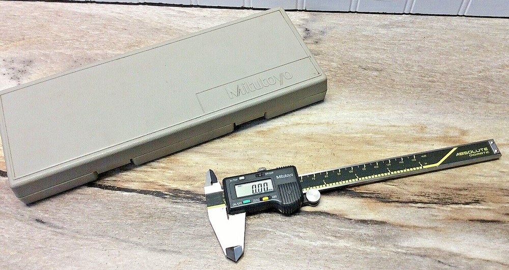 Mitutoyo 500-196 Model # CD-6"CS Vernier Caliper