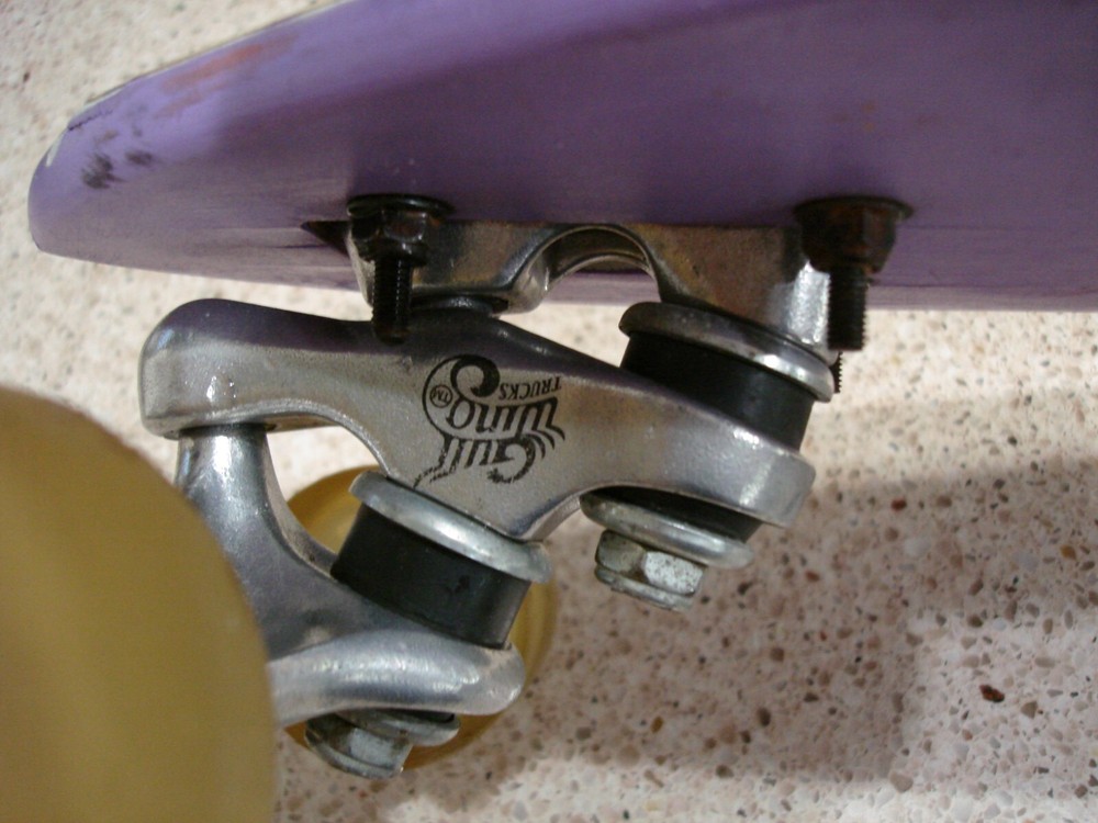GULLWING SIDEWINDER II 33x9 EUC
