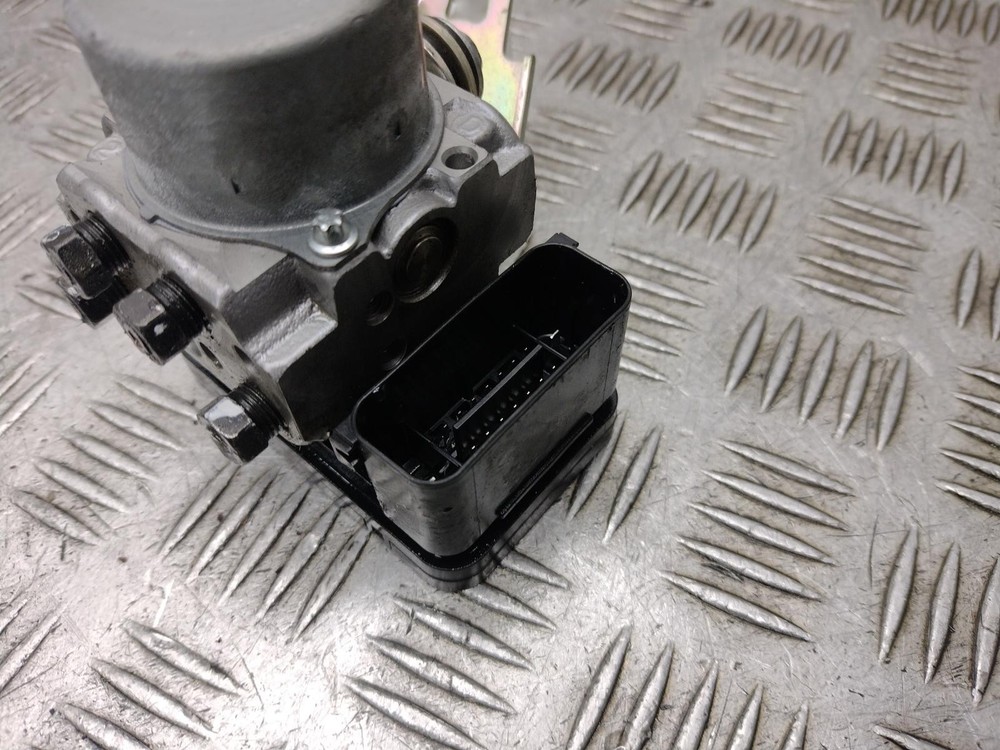 2019 HONDA X-ADV 750 ABS PUMP