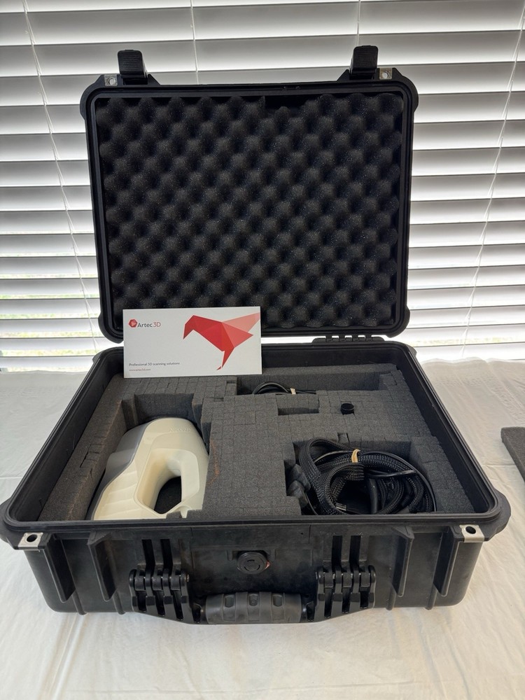 Artec Eva-M 3D Scanner – Structured Light Industrial Handheld (Geometry Capture)