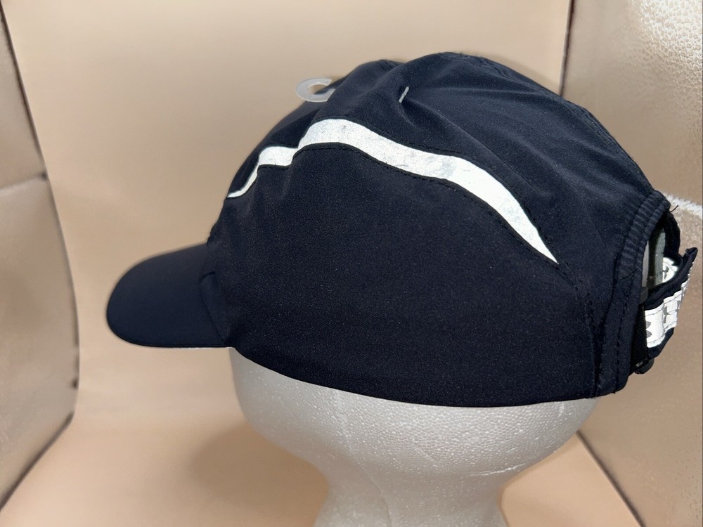 UNDER ARMOUR Running Workout Baseball Hat Cap 5 Panel Reflective Adjustable NICE