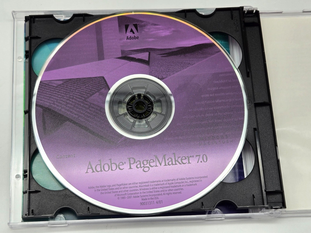 Adobe PageMaker 7.0 Upgrade Windows 2 Disc Set with Key Guide & Box