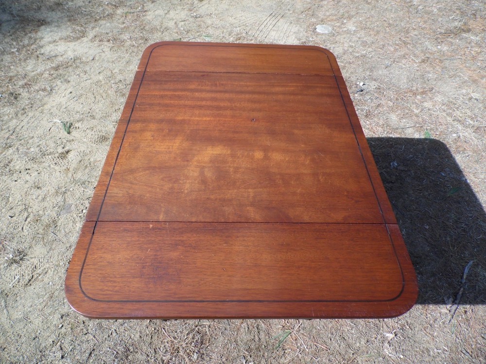 Vintage Federal Style Mahogany Double Drop Leaf Side Table