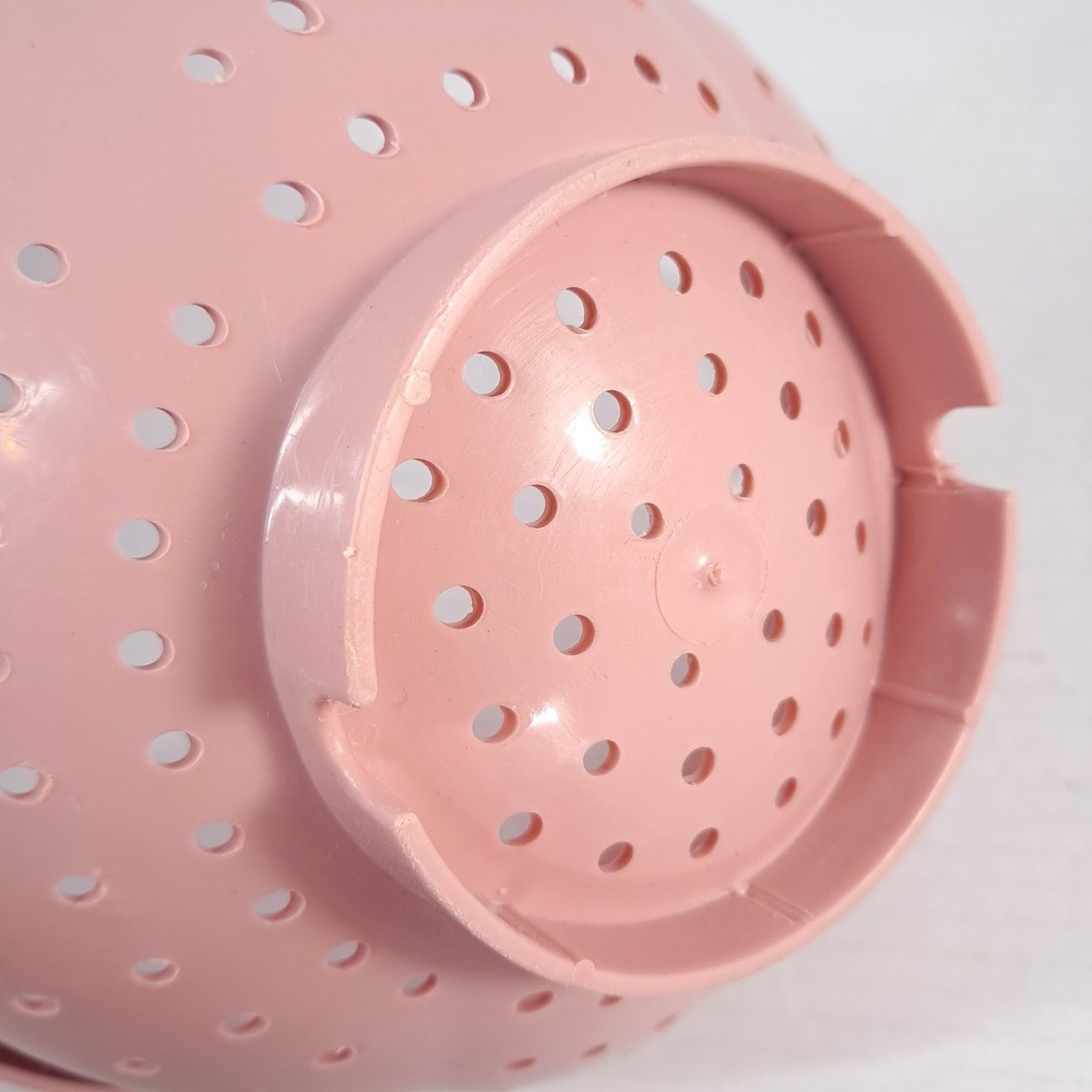 Vintage pink plastic colander collander strainer dusty rose small unbranded