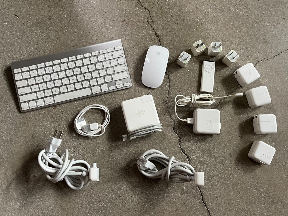 Apple accesory bundle lot. Keyboard, mouse, charger, adapters. Working & tested