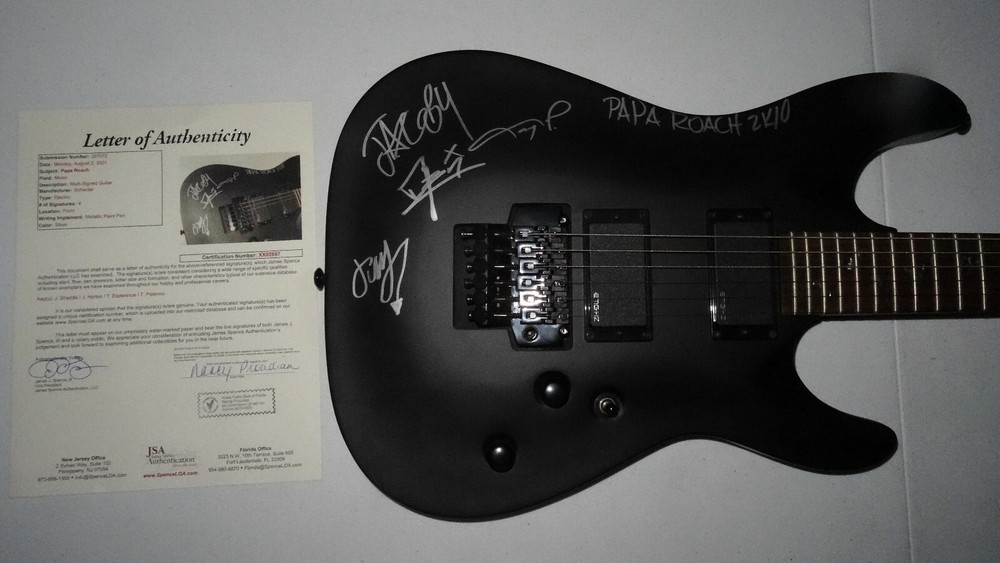 SIGNED PAPA ROACH AUTOGRAPHED SCHECTER GUITAR CERTIFIED AUTHENTIC JSA # XX02897