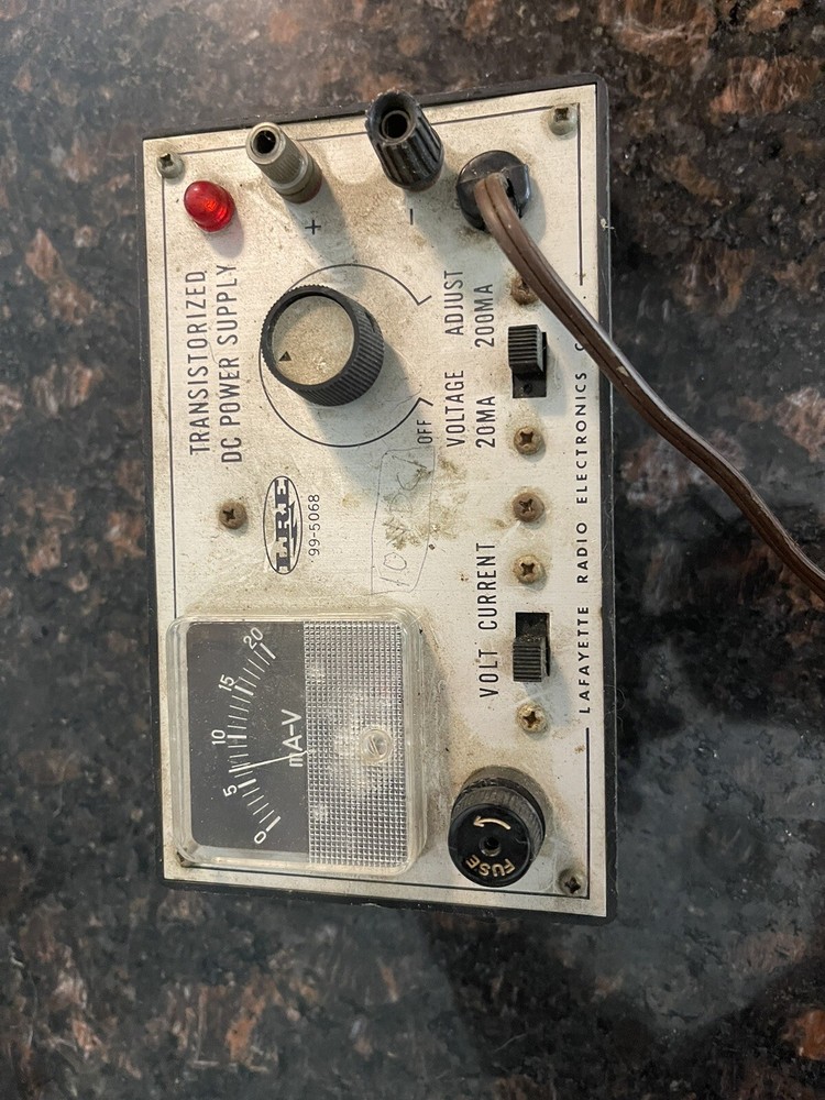 Lafayette Transistorized power supply LRE 99-5068 Powers on Untested