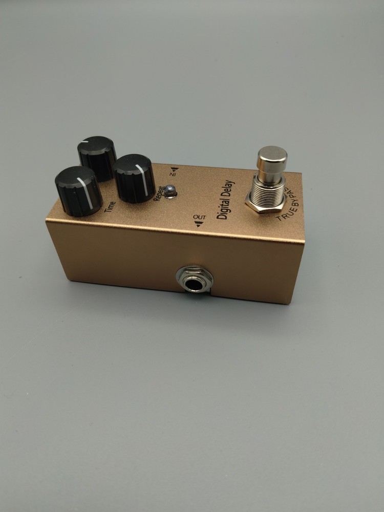 digital delay pedal (For Parts)