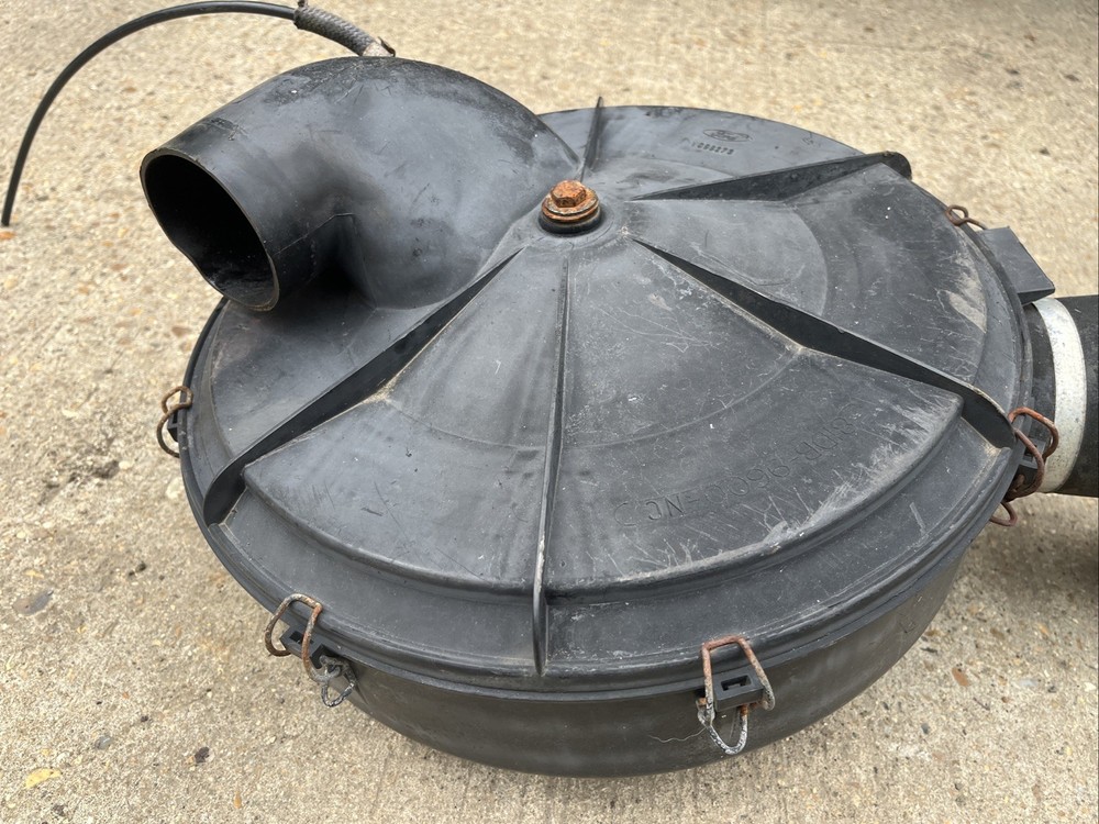 FORD CARGO AIR FILTER HOUSING