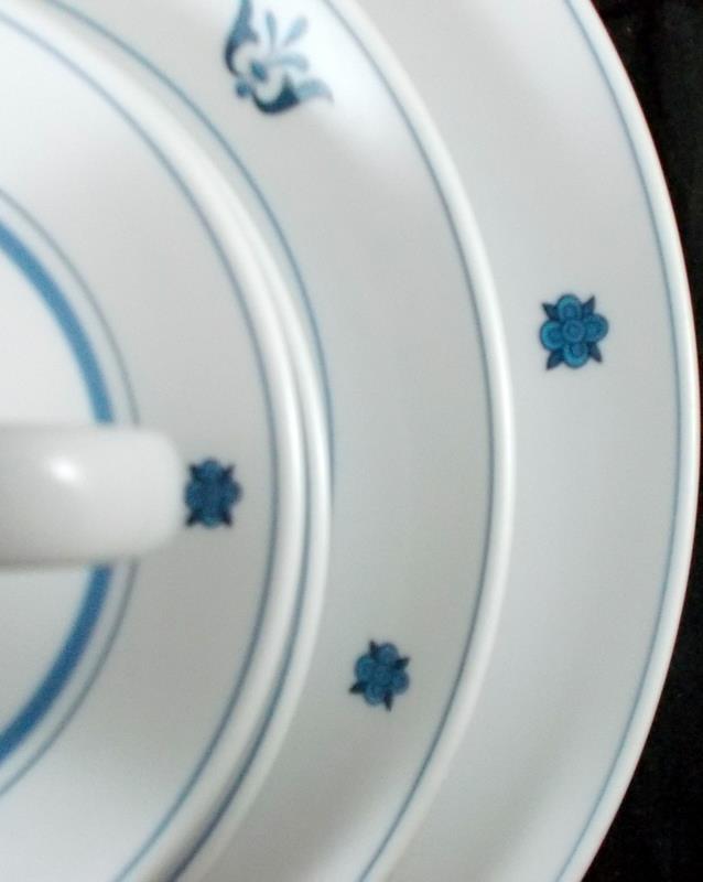 Noritake Blue Haven 5 Piece Place Setting 9004