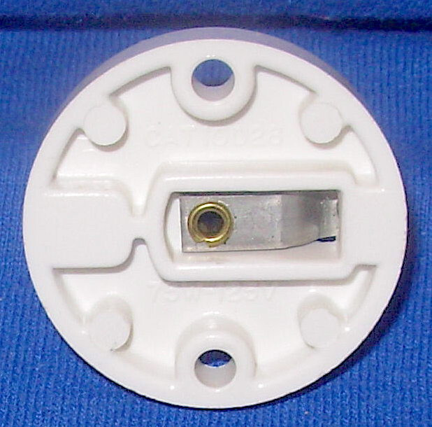 NOS NIB Leviton Candelabra (E12) Lamp Socket