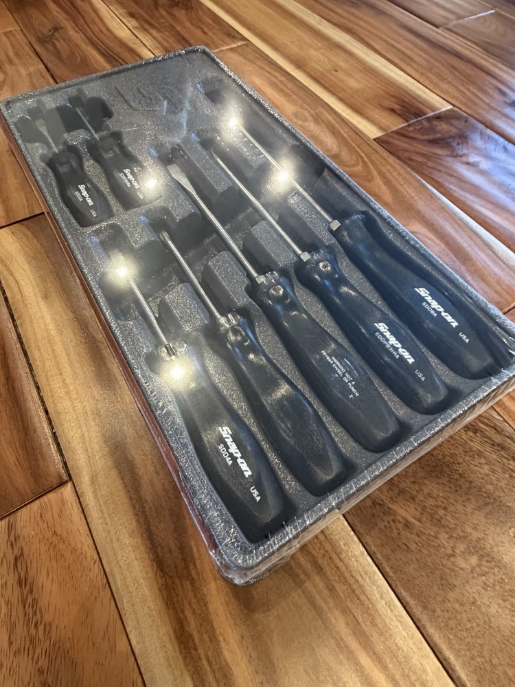 Snap On Tools NEW SDDX70APP 7 Pc BLACK Hard Handle Combination Screwdriver Set