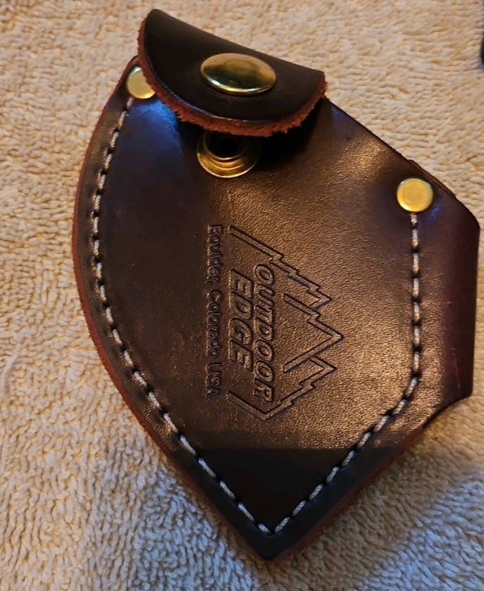 Outdoor Edge Game Skinner With Leather Sheath