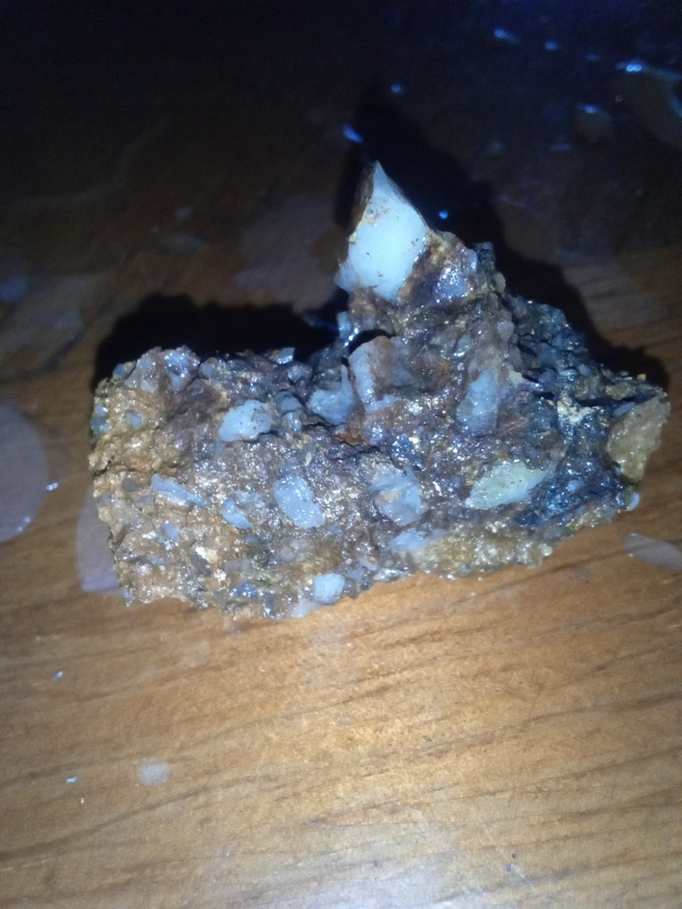 👀*"Gold quartz mineral Specimens"*👀