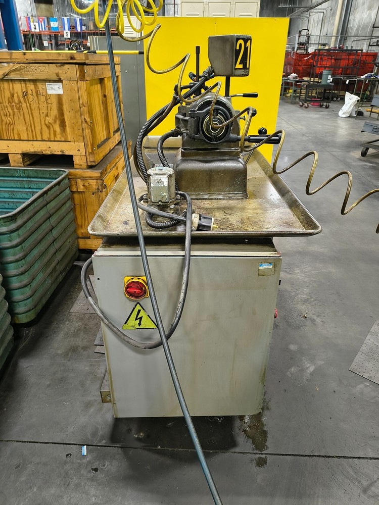 VICTOR 616 PRECISION TURRET LATHE
