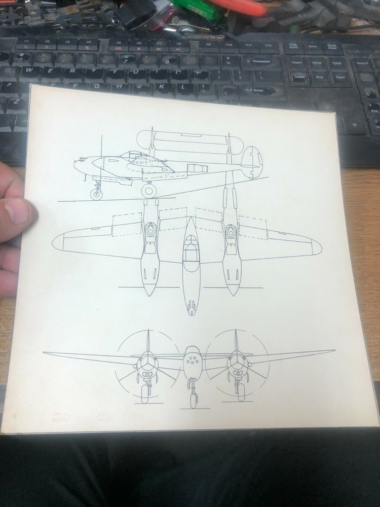 WW2 AIR TRAILS Magazine camera ready artwork ID MODEL training  Lockheed P-38