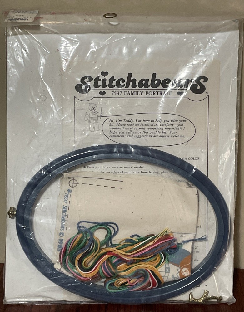 1985 Dimensions Stitchabears Stitchery Kit Embroidery Hoop & Frame