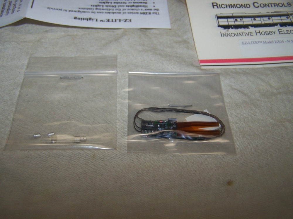 Richmond Controls #EZ04 N-Scale EZ-Light Mars & Headlight Atlas TrainMaster(DC)