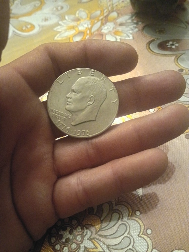 1776-1976 D Type 2 Eisenhower Bicentennial Dollar Coin