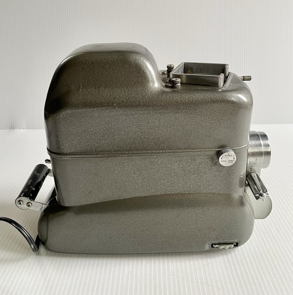 Vintage La Belle Model 500 Automatic Slide Projector, Powers On