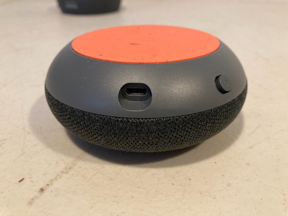 Google Home Mini Smart + Kiwi Battery Base