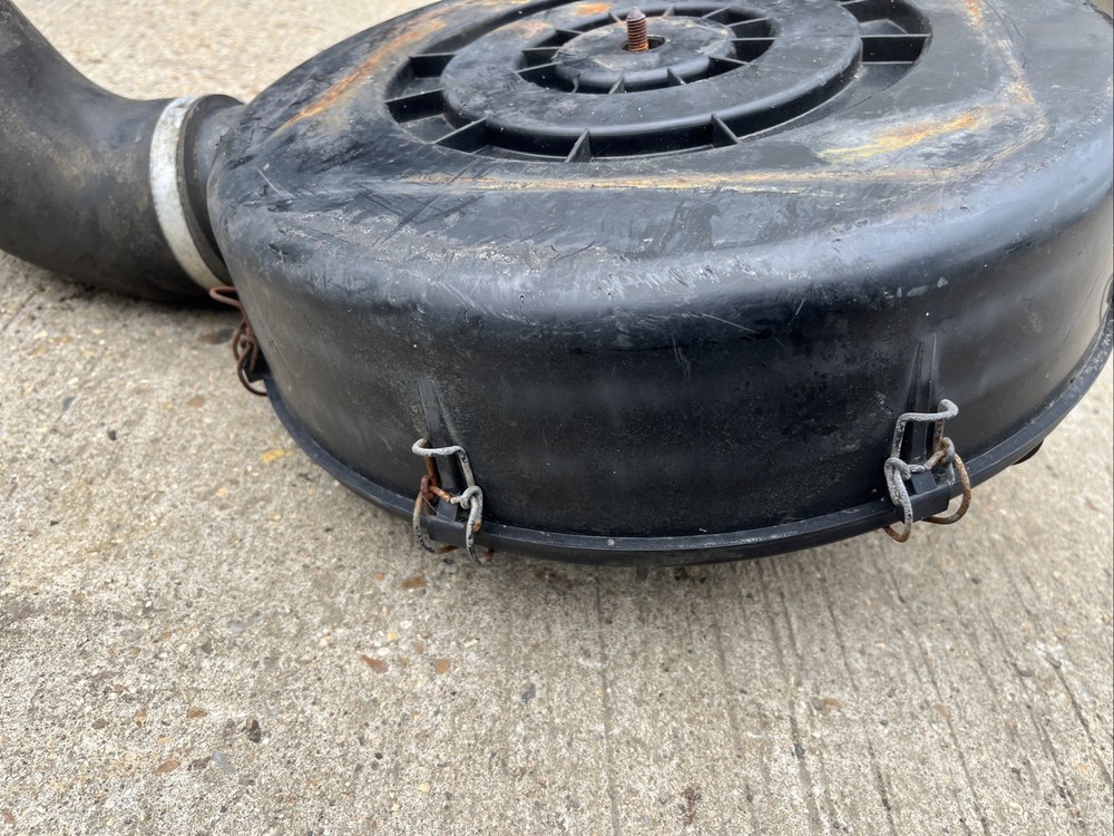 FORD CARGO AIR FILTER HOUSING