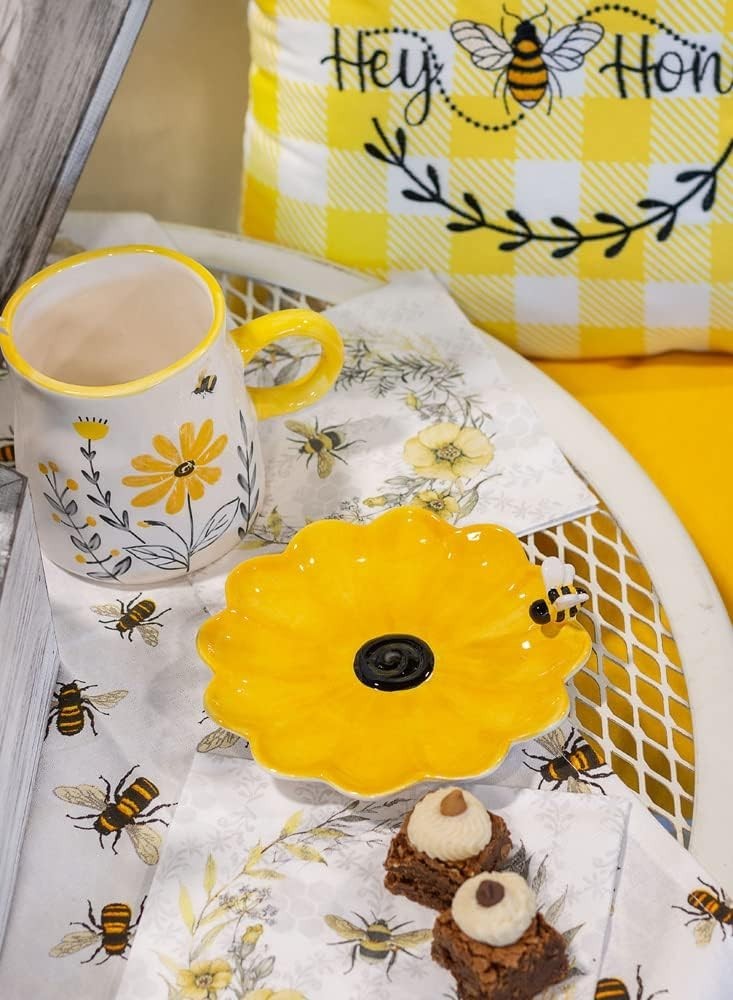 Serving Plate Everyday Ceramic Tableware 6-Inches Round Sunny Bee Sunflower