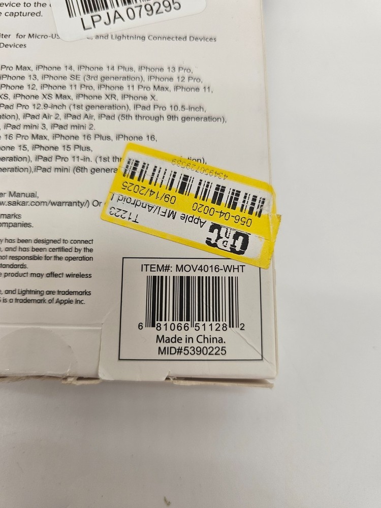 Vivitar Universal SD MicroSD Card Reader Lightning USB-C Micro USB MOV4016