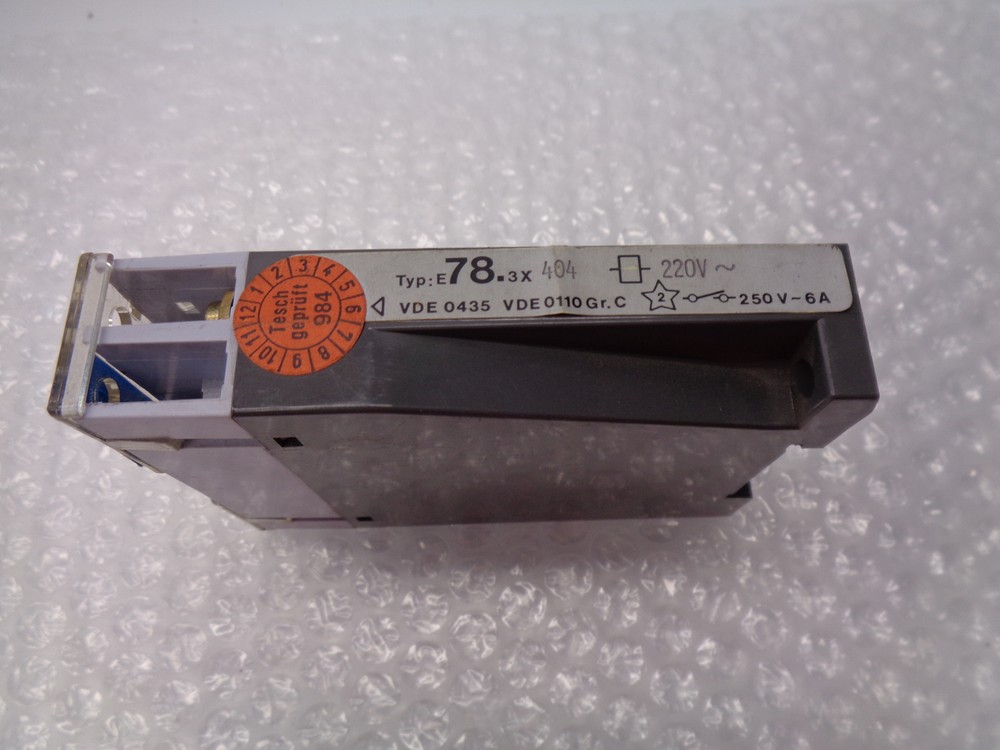 TESCH E78.3X404 TIMER RELAY 220V UNMP