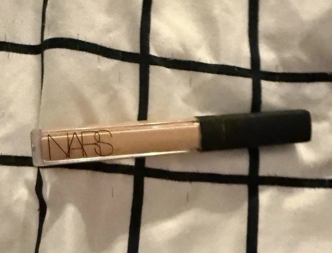 nars concealer Empty