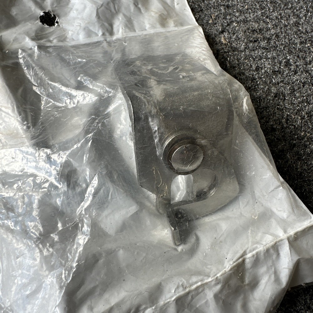 SeaStar Solutions 036174 Cable Hook Clip - Single